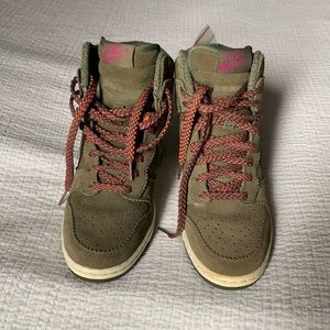 Nike sky hi wedge sneaker